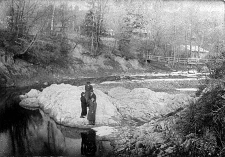 Rocks on the river Rybnytsya