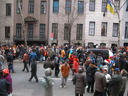 Ukrainians voting in New York