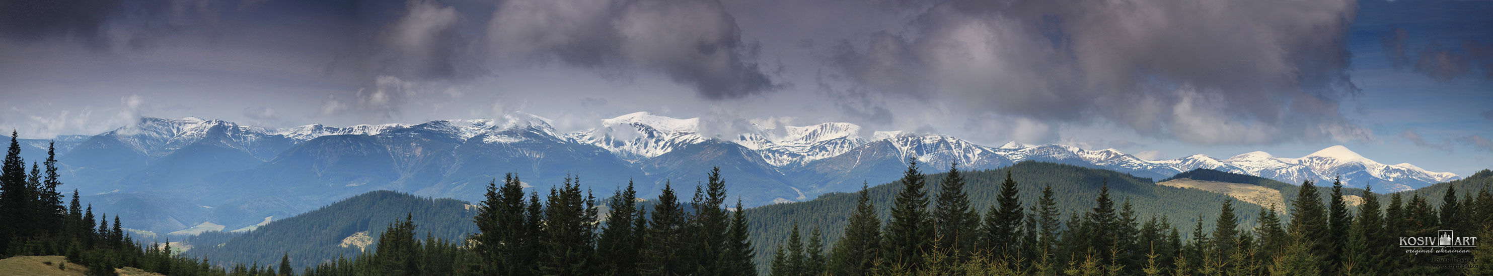 Chornohora chain on spring