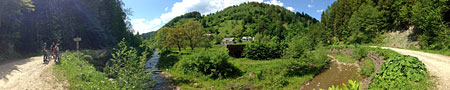 Velykyj Rozhyn village and turn to Luzhkivskyj waterfall