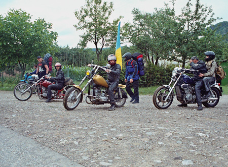 Фотографії міжнародного фестивалю «Карпатський Байкер 2004»