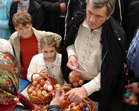 Ющенко на фестивалі у Космачі