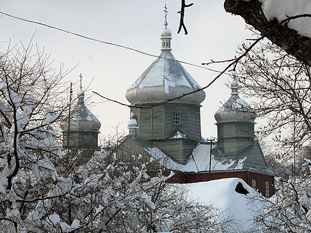 Церква на Монастирському