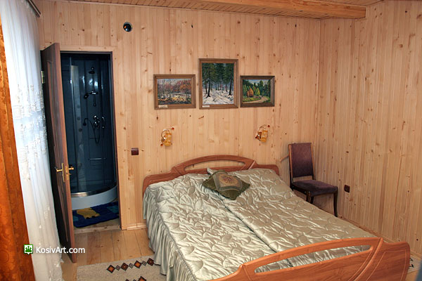 Кімната з санвузлом на першому поверсі