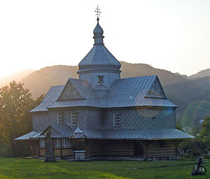 Дерев’яна церква в селі Город